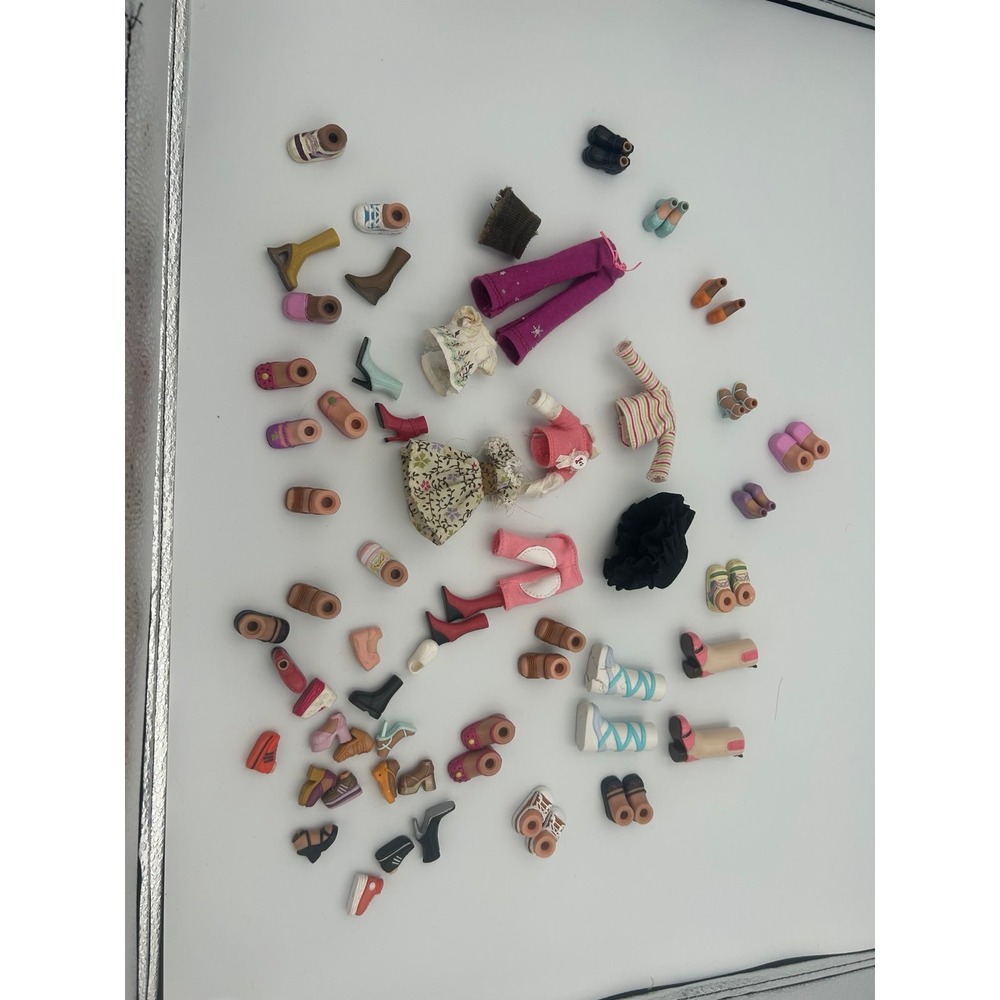 Bratz Lil Mini and Babyz clothes and shoes